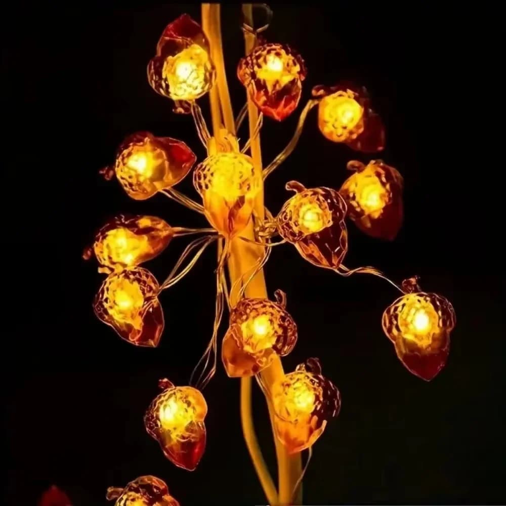 Vodotěsné LED řetězové světla s 3D žaludy, teplá bílá