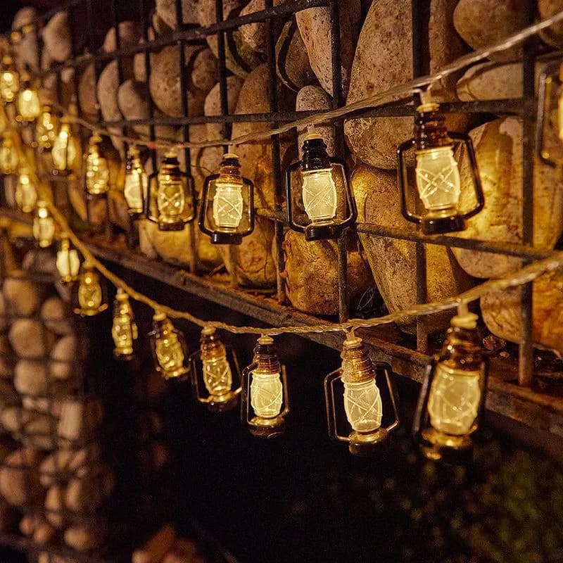 Solární lampionové řetízky s teplým bílým světlem