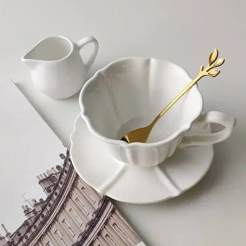 Sada šálku a podšálku ze severského kostního porcelánu, 250 ml